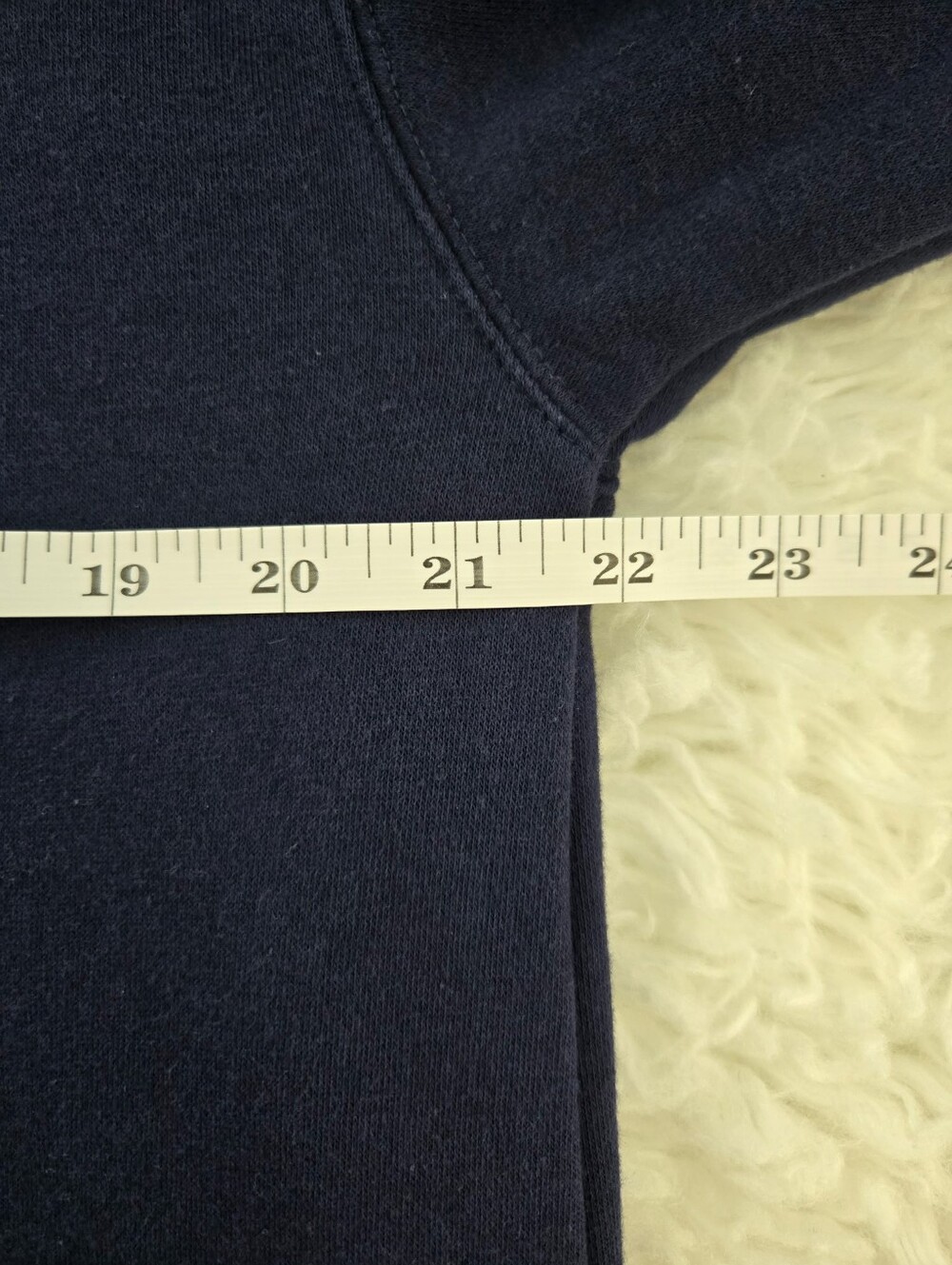 Gap Navy Logo Sweatshirt. Size Medium - Picture 7 of 10